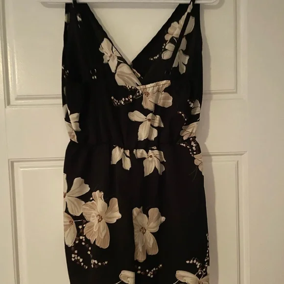 Romper - Picture 3 of 3